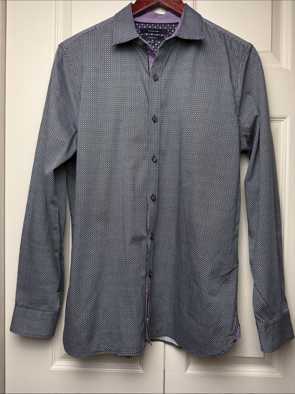 Tahari Men's Black Geometric Luxe Stretch Dress Shirt with Purple Accent M